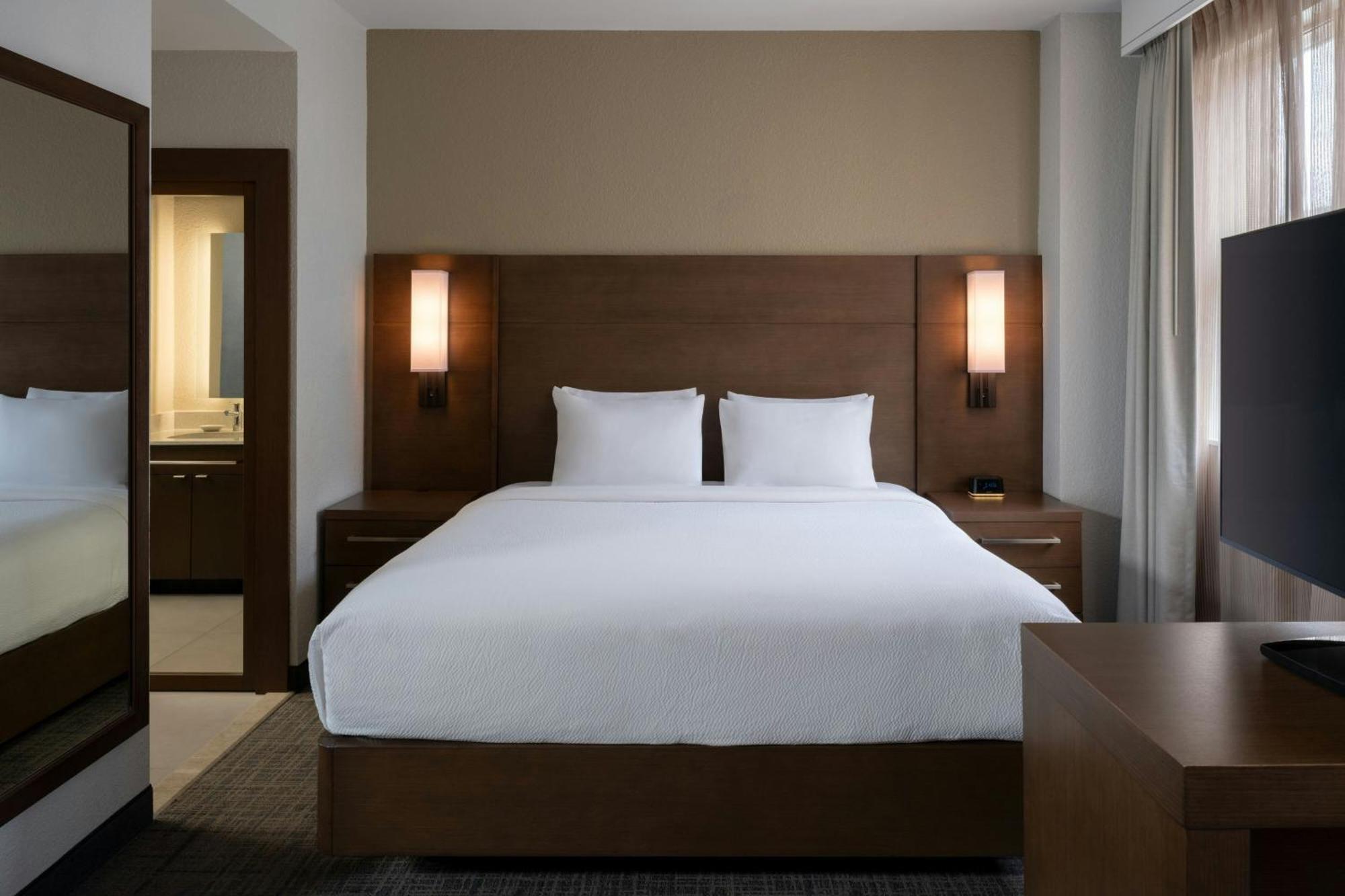 One-Bedroom King Suite Sofa Bed