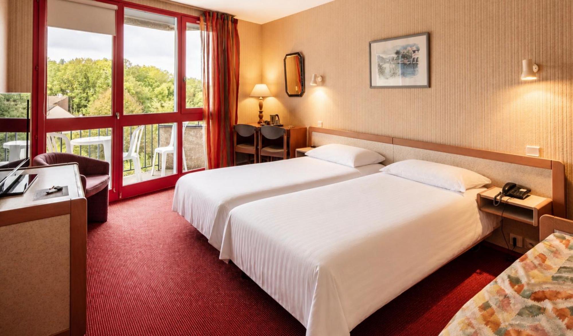 Double or Twin Room Garden View