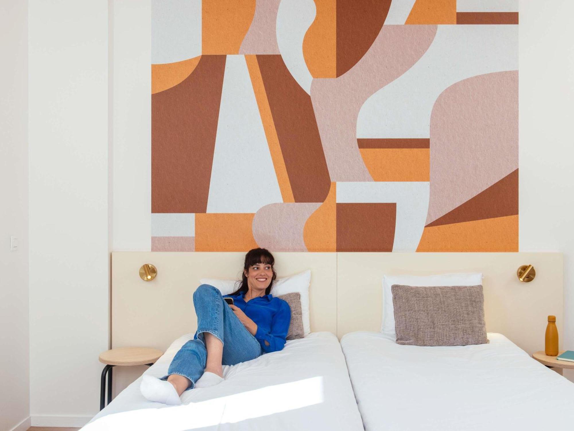Small Studio with Twin Beds