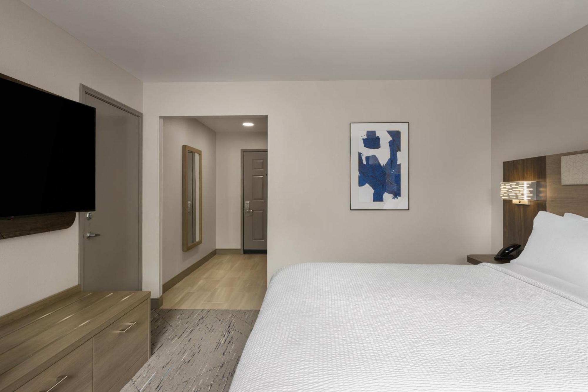 King Room Mobility Access or Hearing Accessible