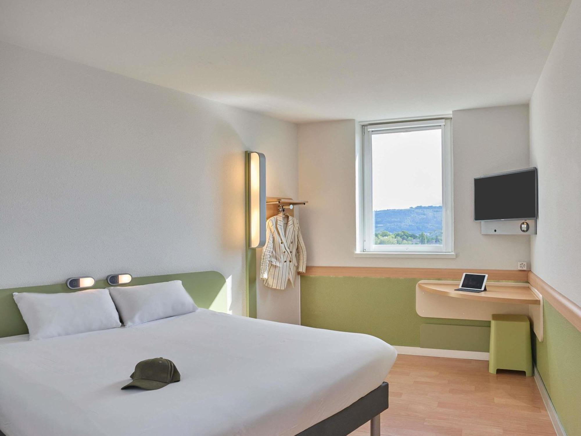 King Room Wheelchair Accessible