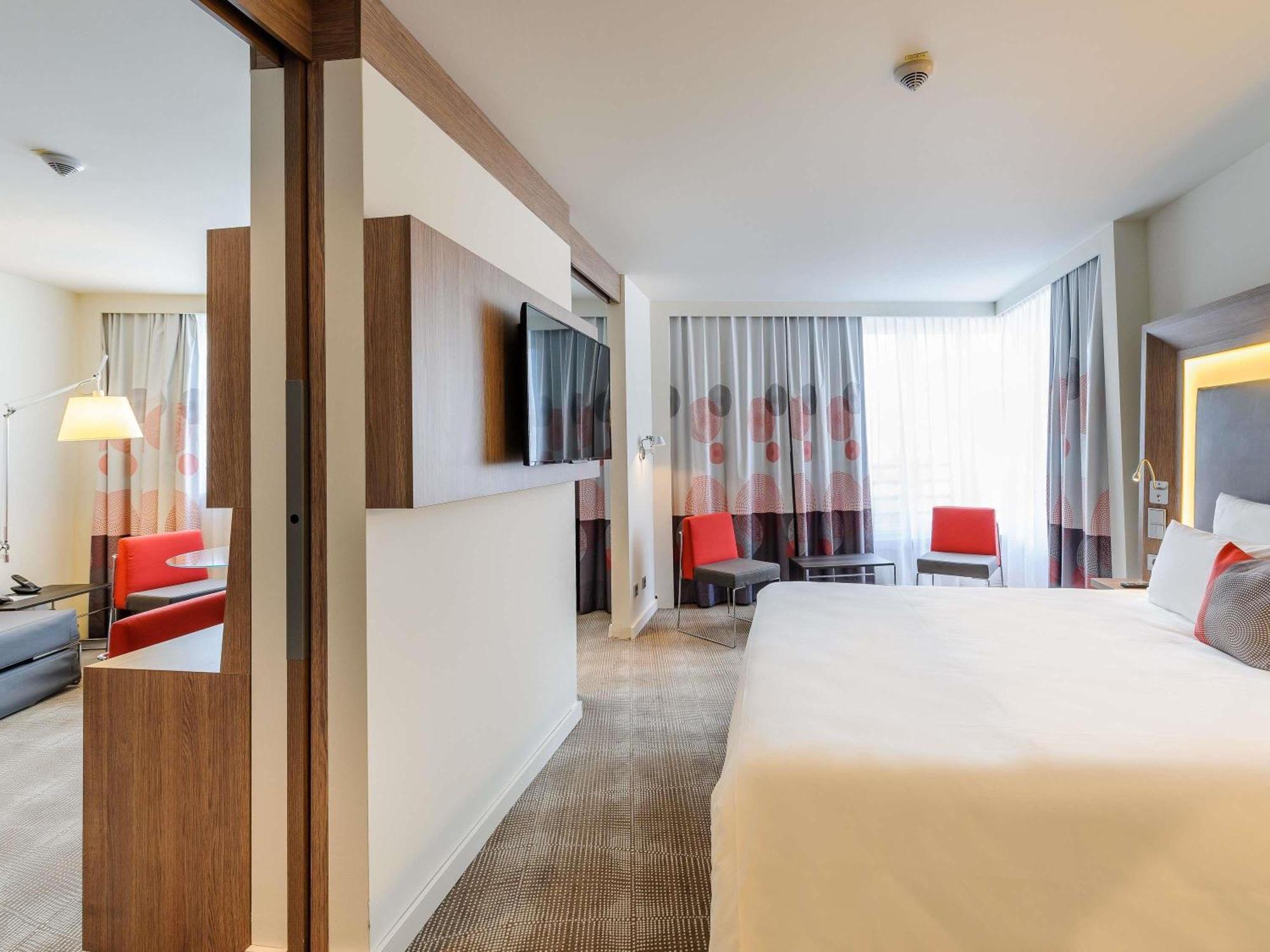 Superior King Suite