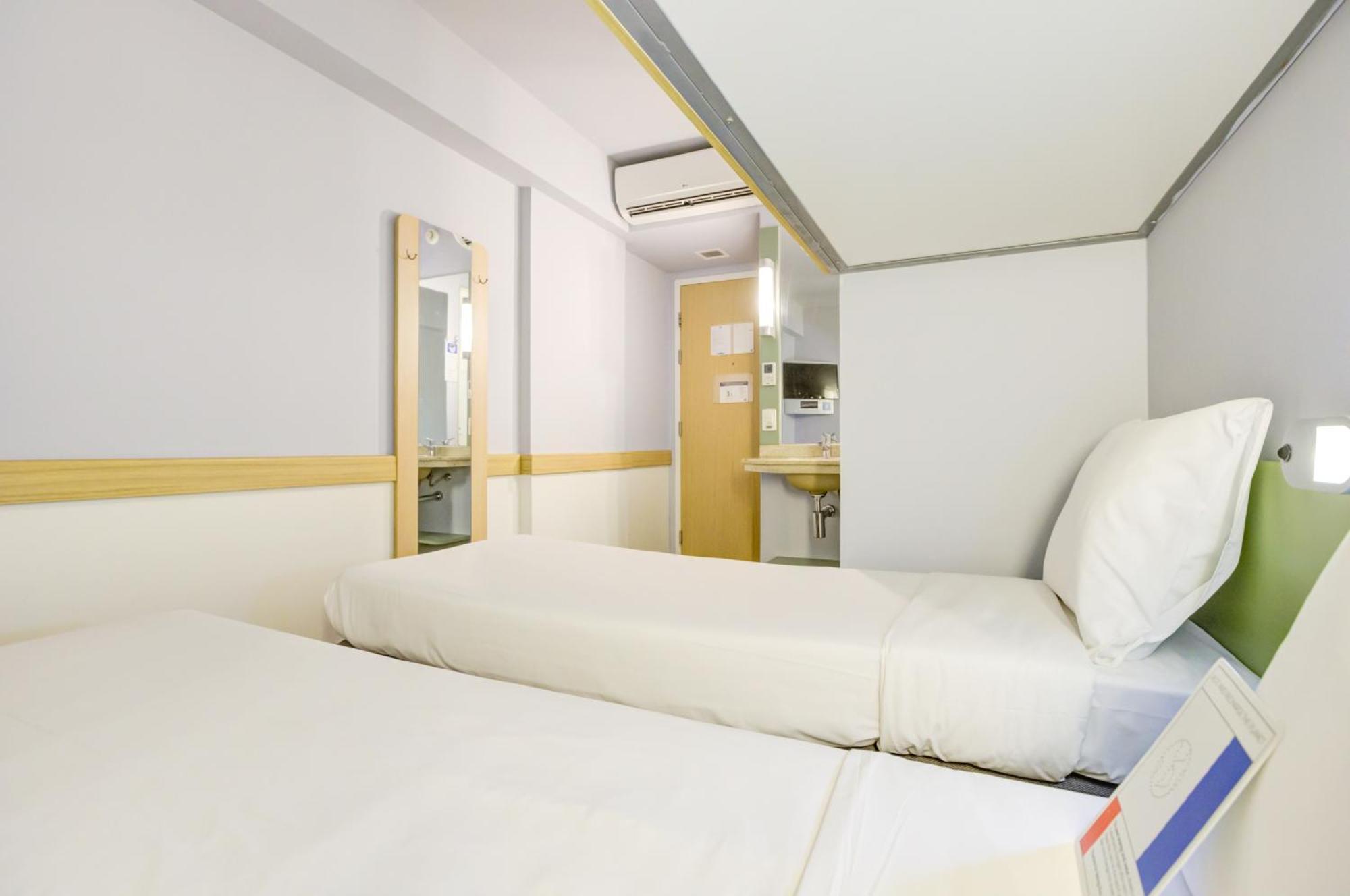 Standard Twin Room Bunk Bed