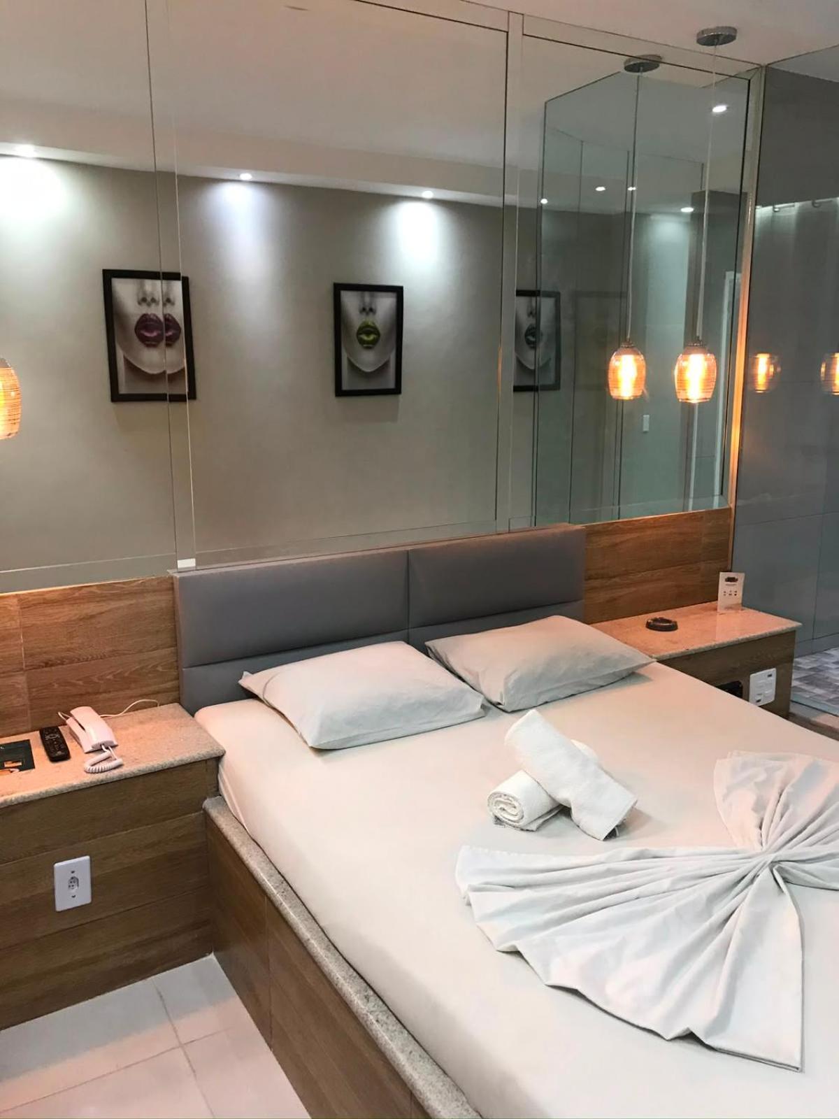 Deluxe Suite Spa Bath