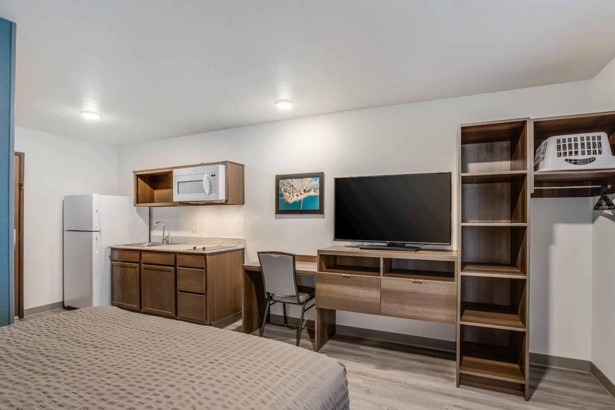 QUEEN SUITE