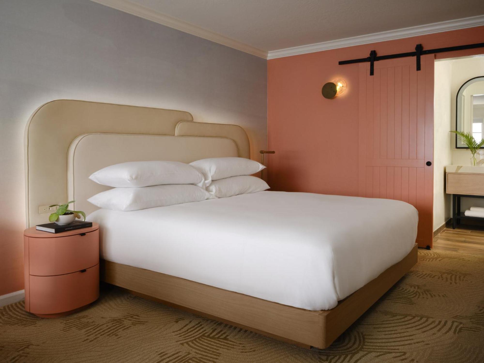 Essential Room