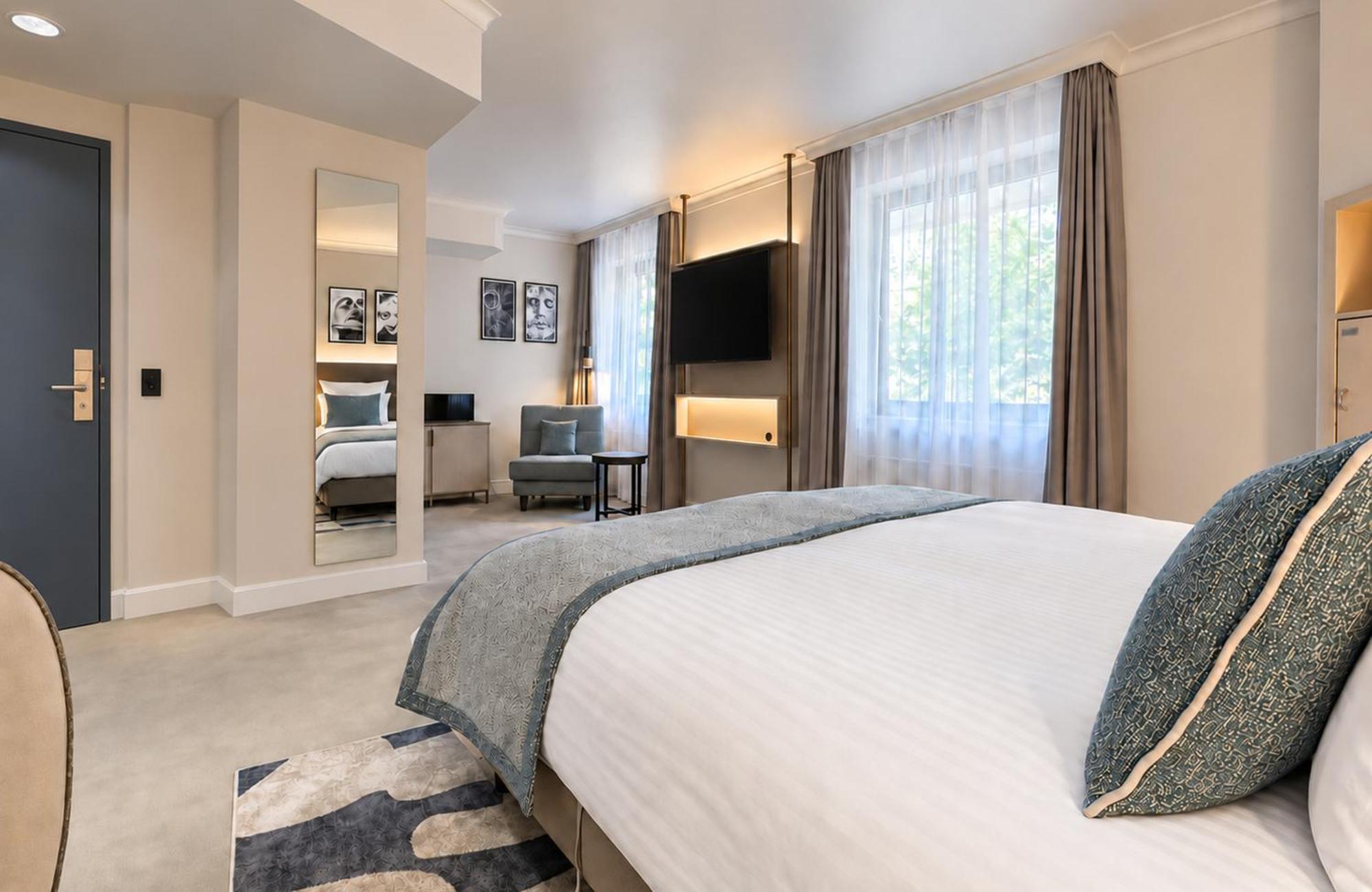 Executive Room