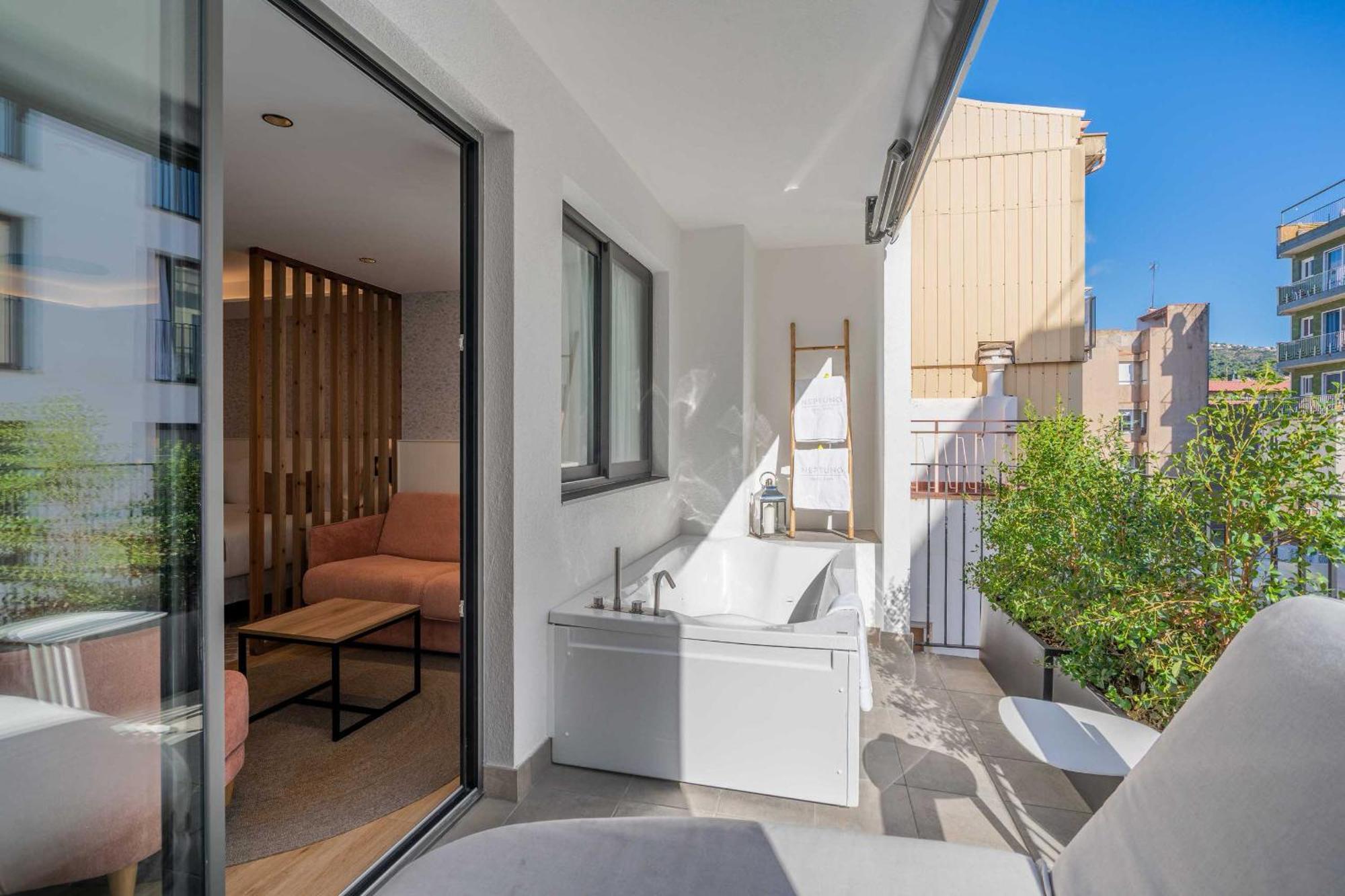Suite Terrace outdoor Jacuzzi