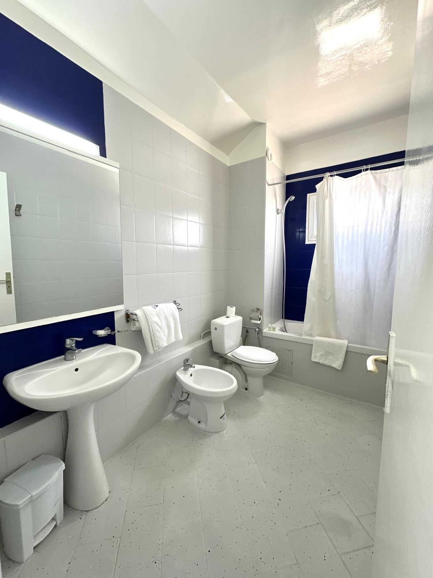 1-Bedroom Apartment