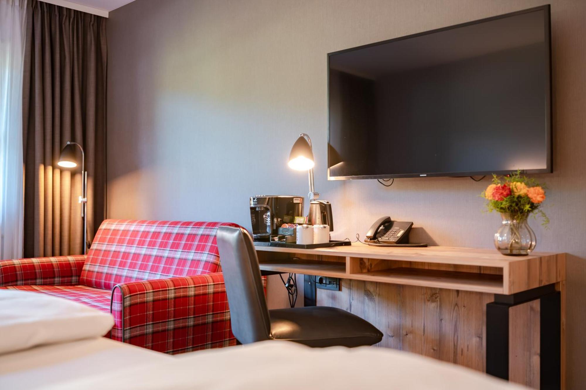 Deluxe Double or Twin Room
