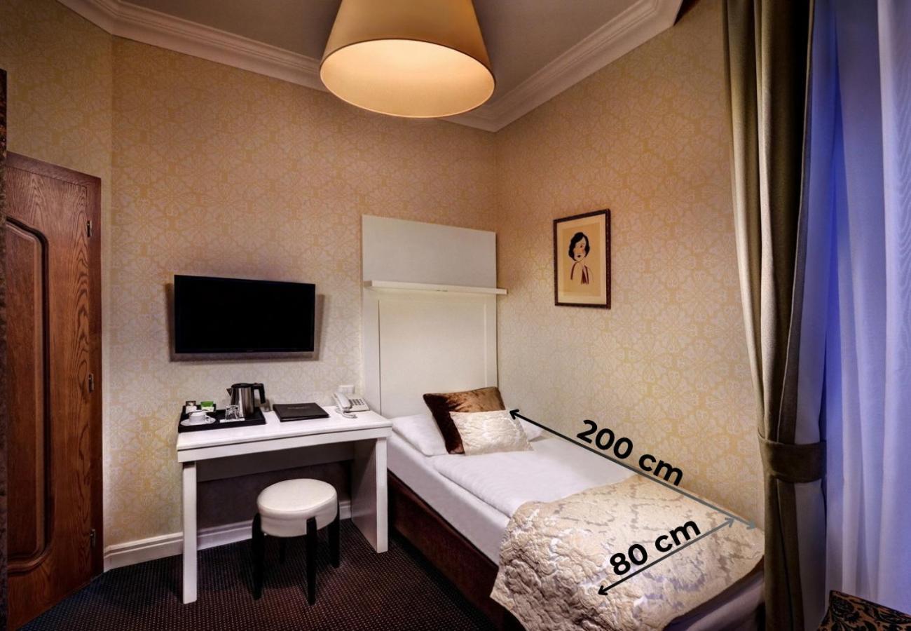 Small Single Room