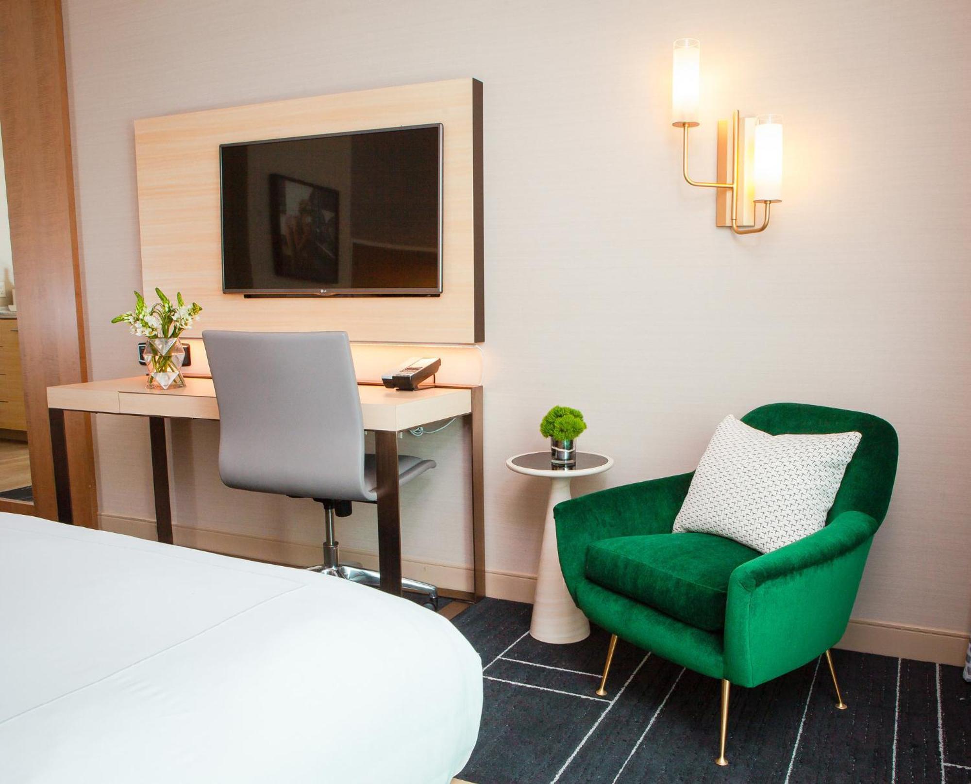 Premium Room