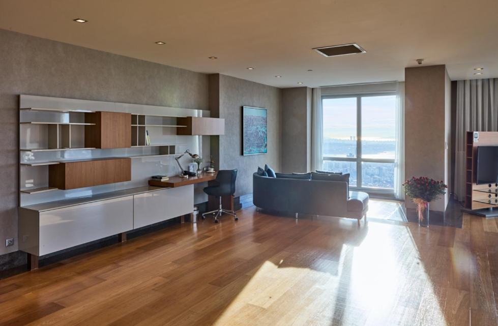 Four Bedroom Penthouse Apartment Sea View