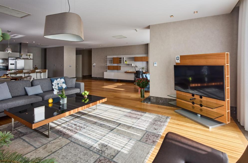 Four Bedroom Penthouse Apartment Sea View
