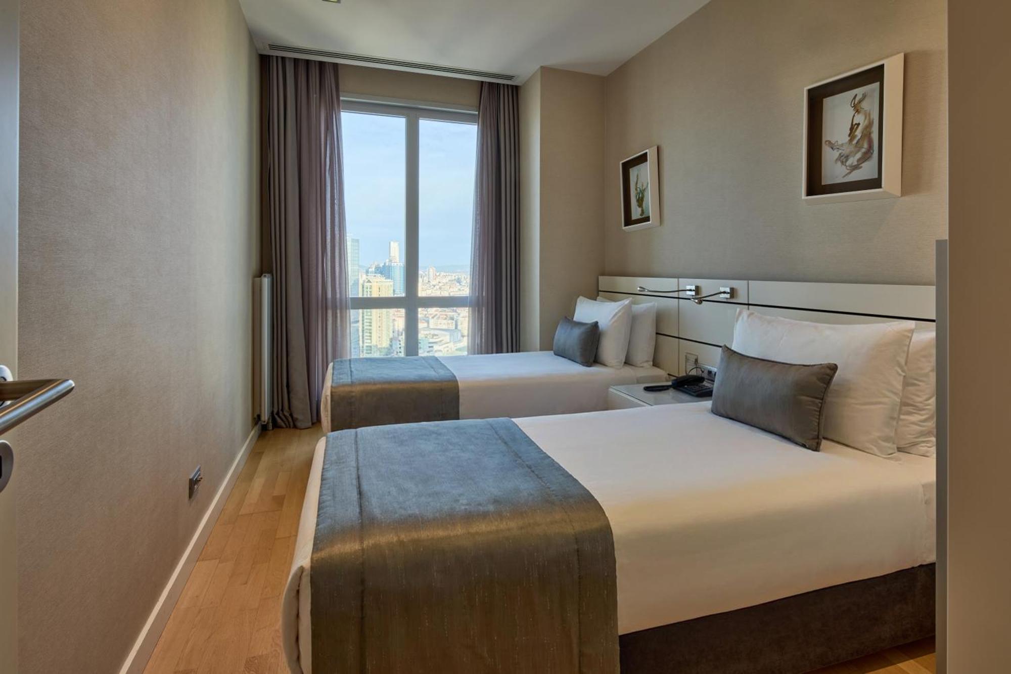 Deluxe Two-Bedroom Apartment