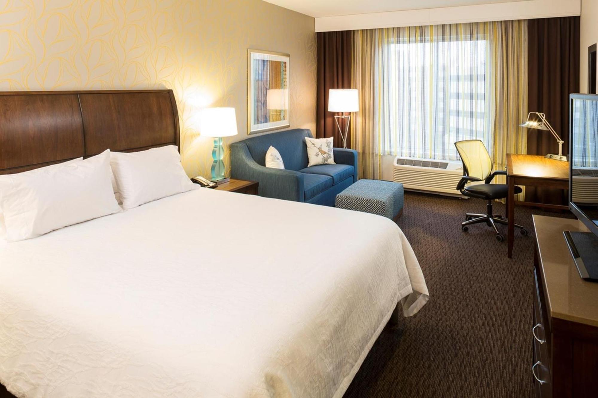 King Room Sofa Bed River View