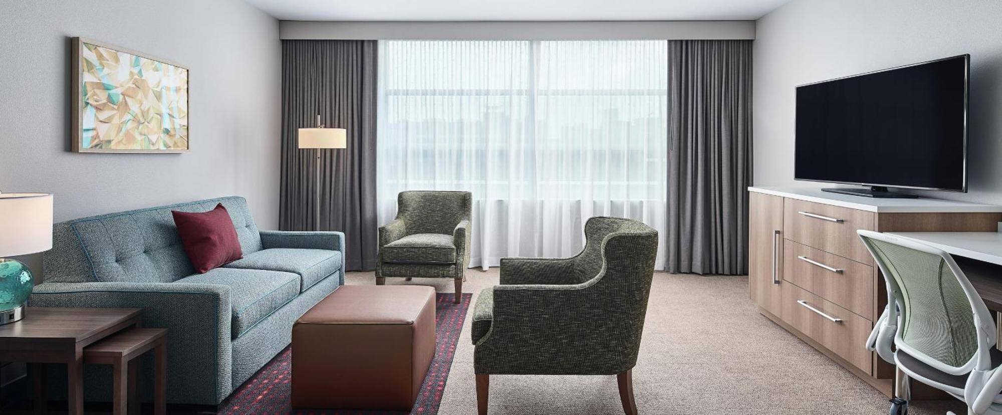 One-Bedroom King Suite - Non-Smoking