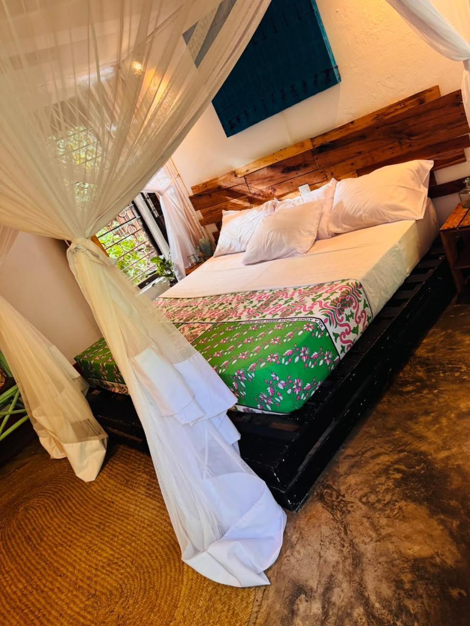 Cottage King Ensuite