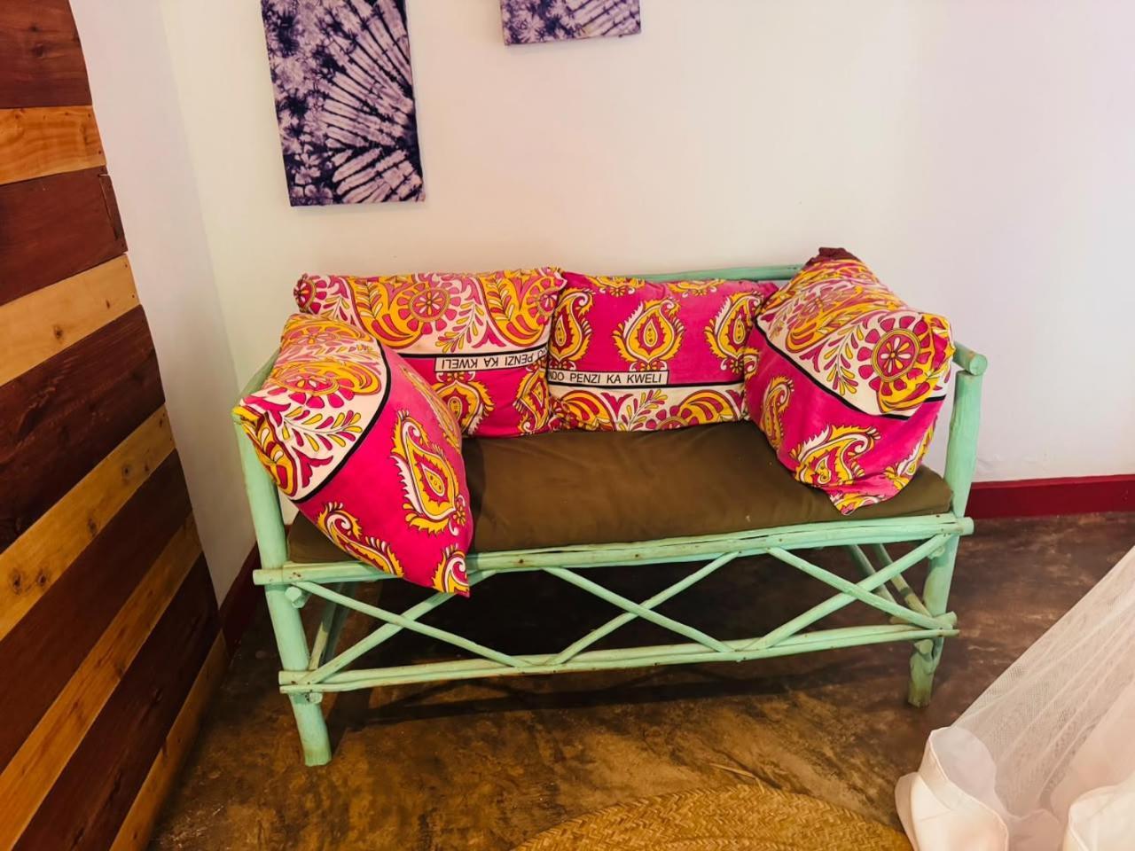 Cottage King Ensuite