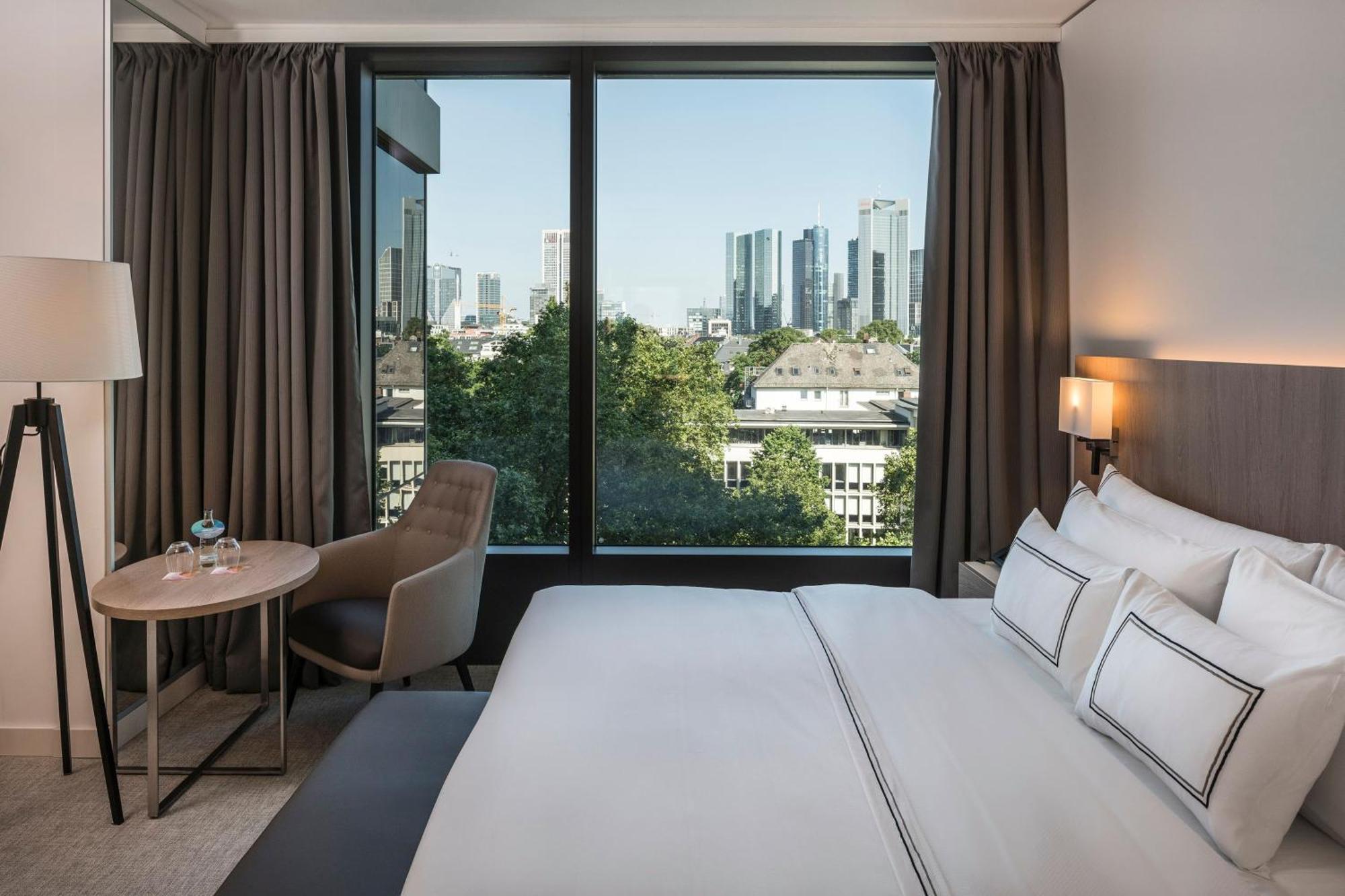 Meliá Premium Room Skyline View