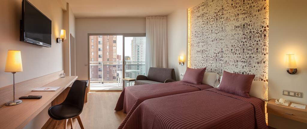 Quarto Twin Superior com Terraço (2 Adultos)