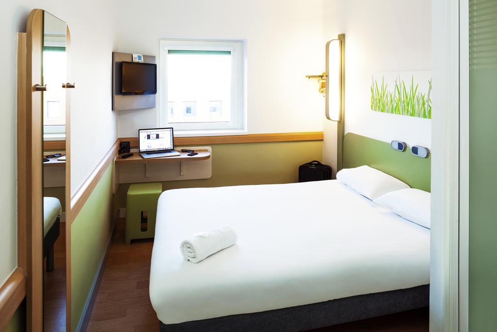 Standard Twin Room,1774498961:JPEG