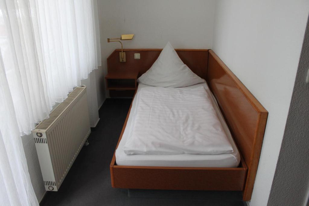 Single Room Balcony,443364378:JPEG