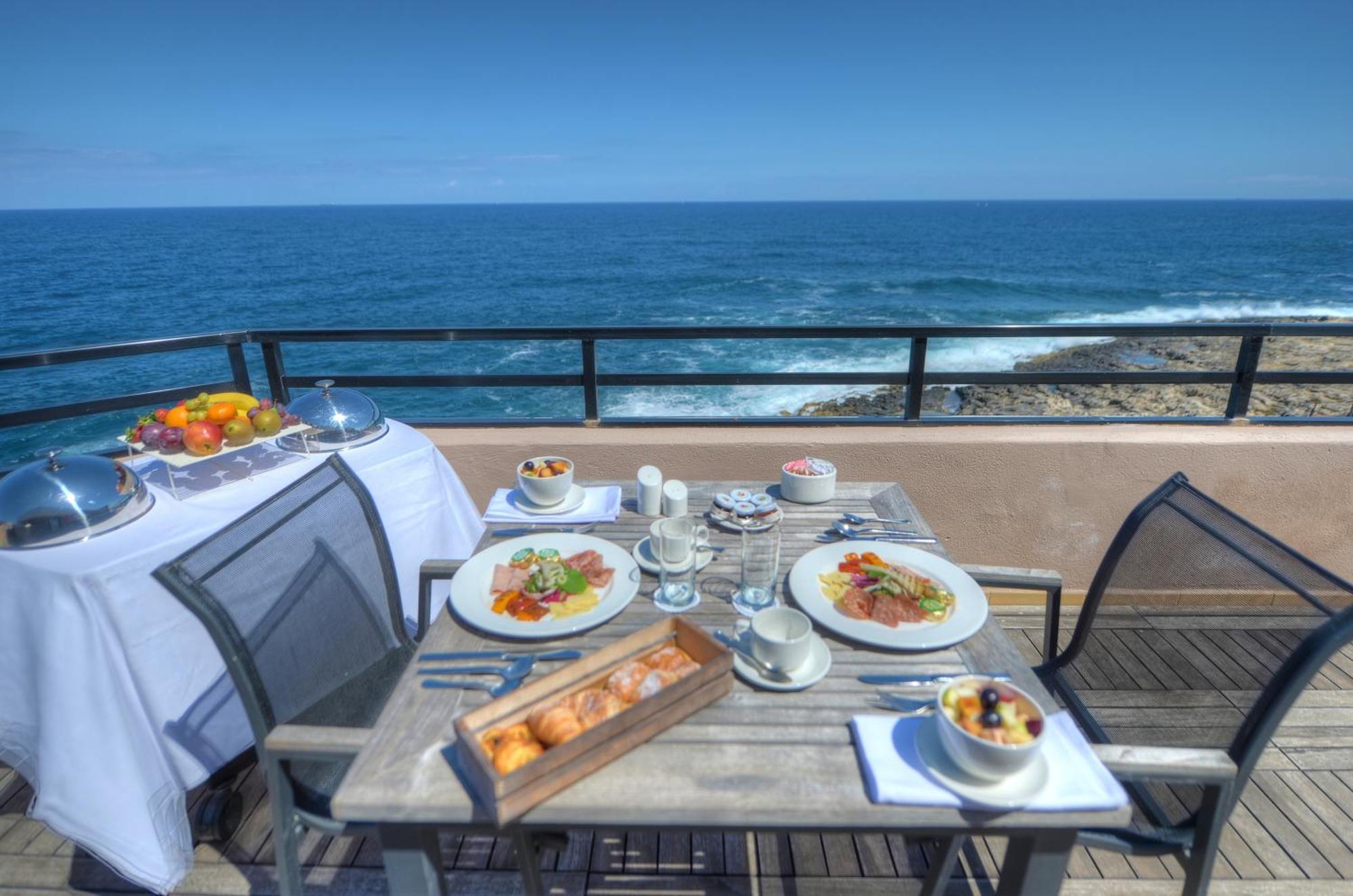 Suite Superior com Terraço e Vista Mar