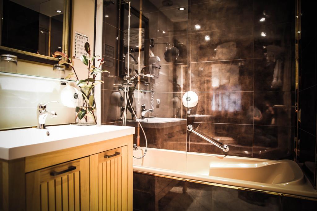 Familiensuite (5 Erwachsene)