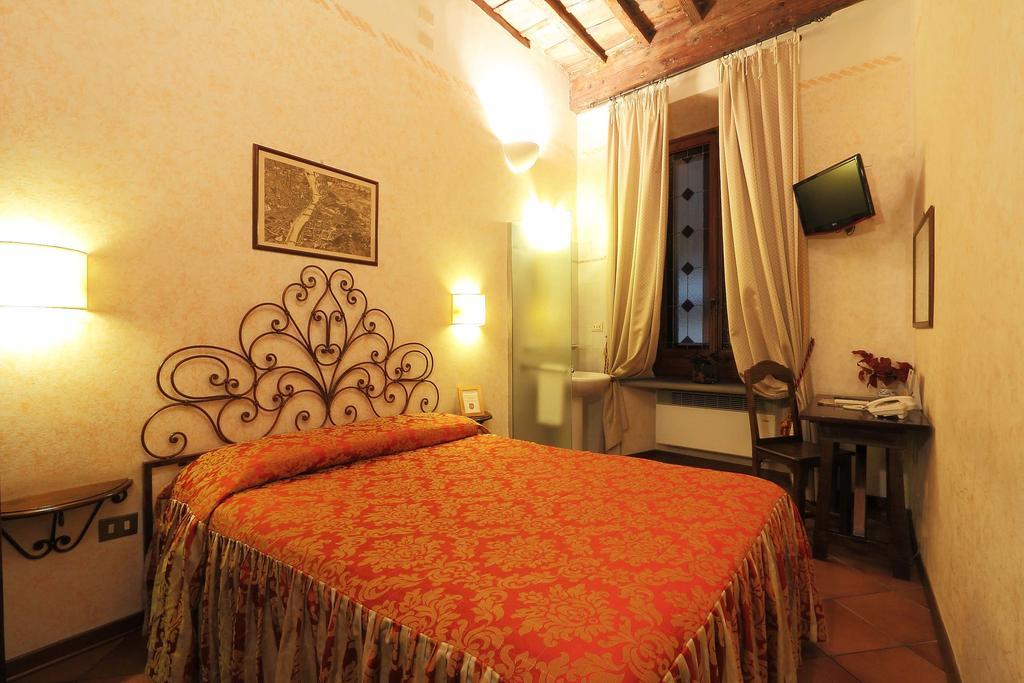Petite Chambre Double avec Salle de Bains Privative Extérieure