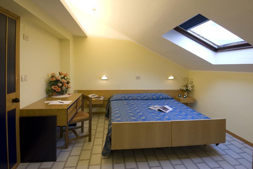 Double Room Extra Bed without Balcony