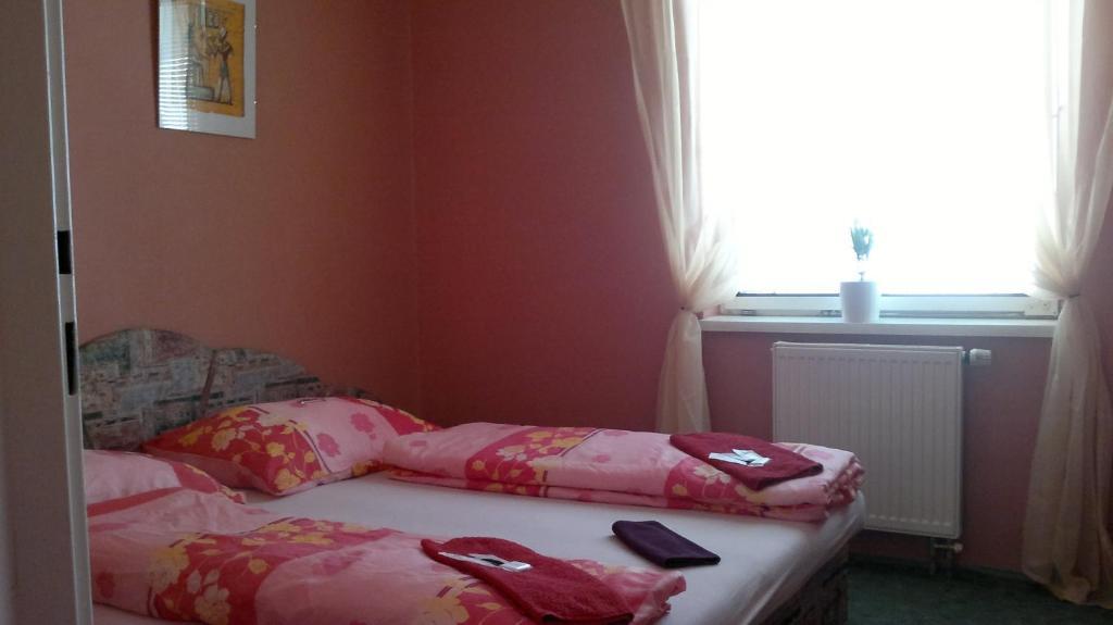 Deluxe Room with Two Double Beds Smoke Free
