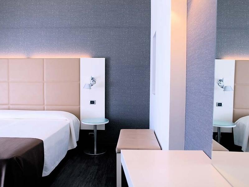 Double or Twin Room,205458289:JPEG