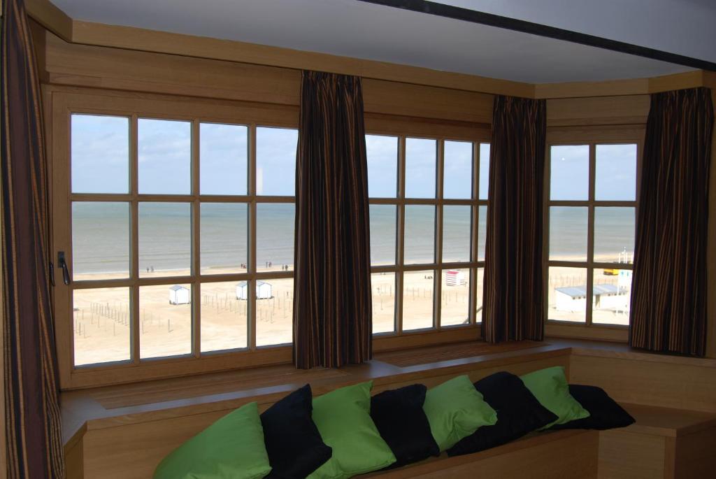 Standard Twin Room Sea View,379545691:JPEG