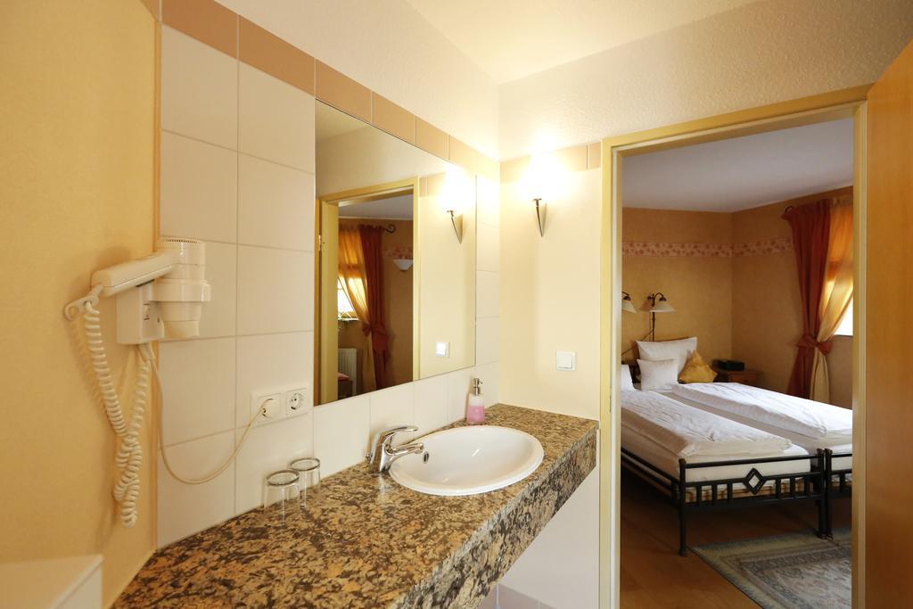 Double Room,215084039:JPEG