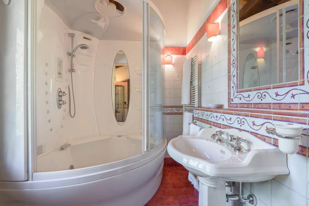 Suite Hot Tub