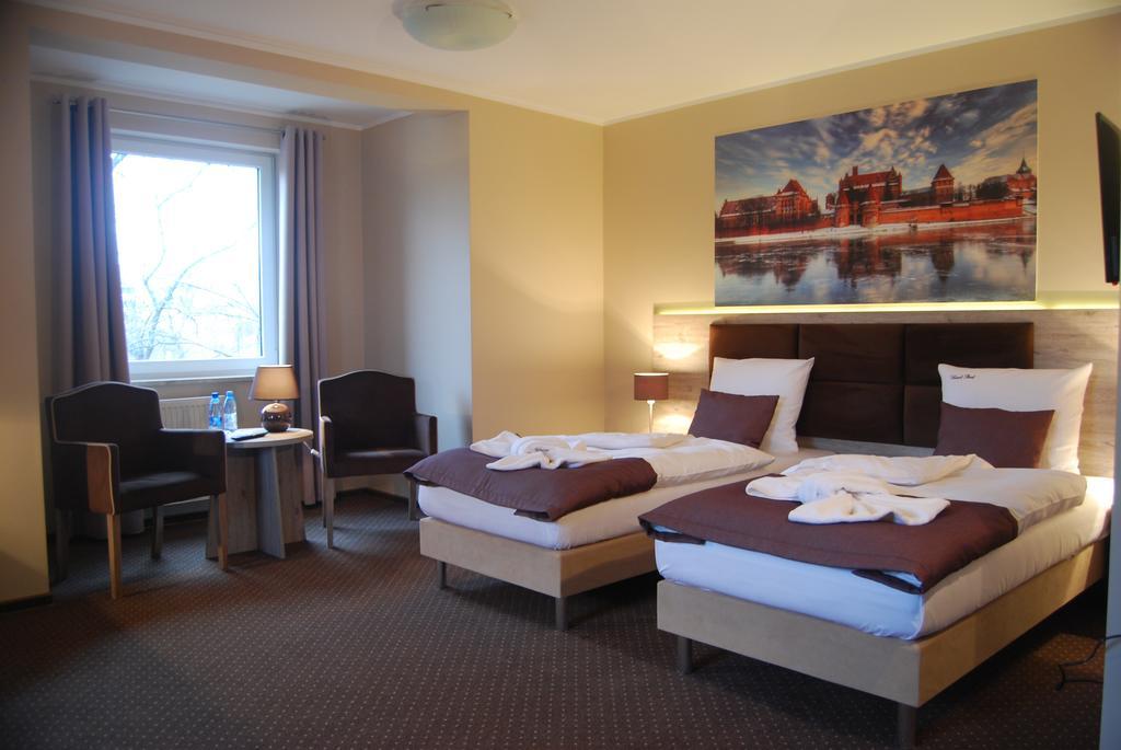 Deluxe Double or Twin Room