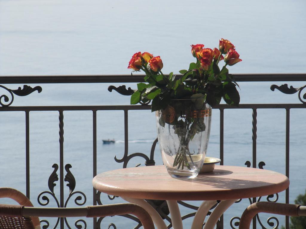 Camera Matrimoniale Superior con Balcone
