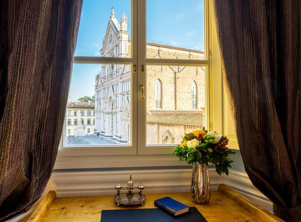 Deluxe King Room City View