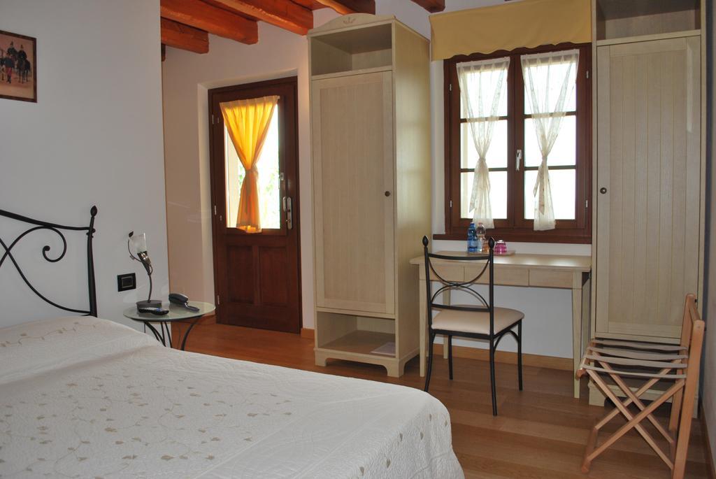 Double Room,222063479:JPEG