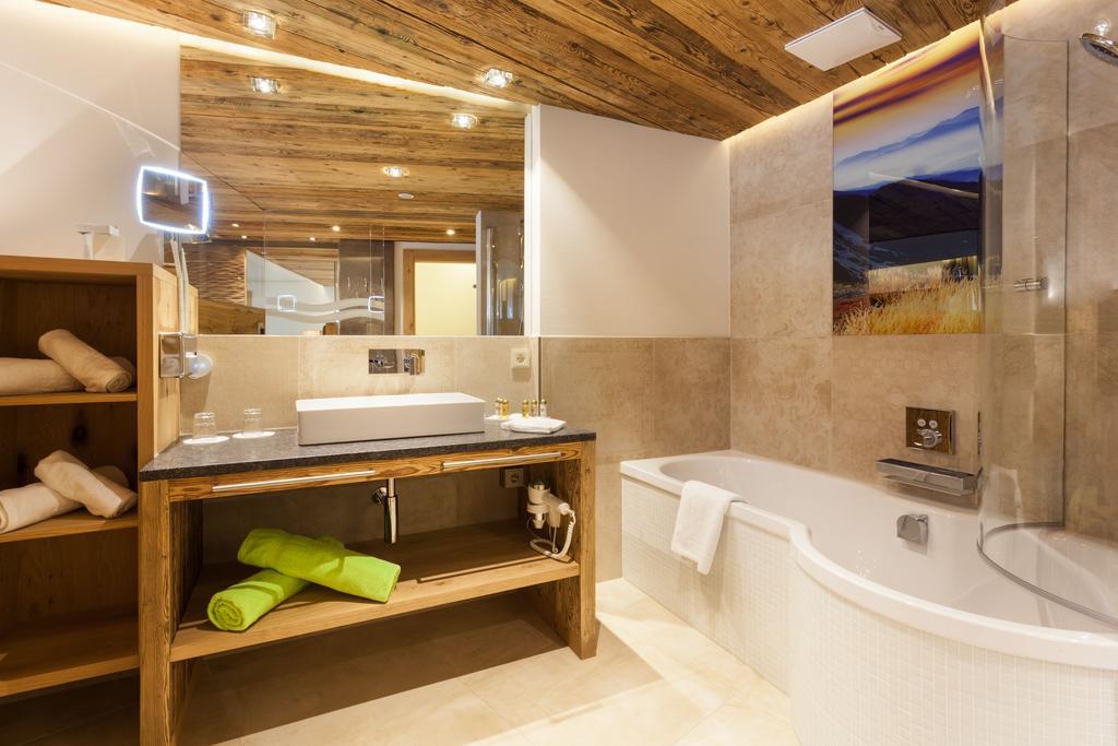 Deluxe Junior Suite