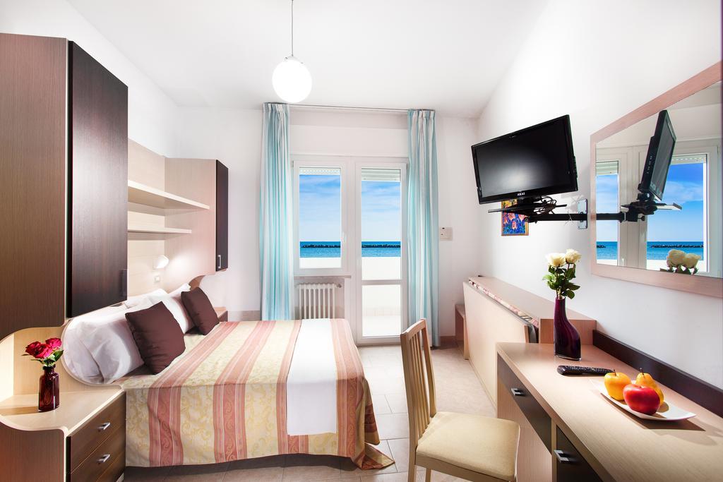 Double or Twin Room Balcony Sea View,225287942:JPEG