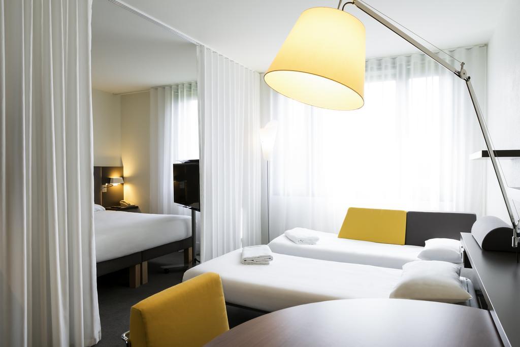 Superior Suite Double Bed Two Single Beds,692222514:JPEG