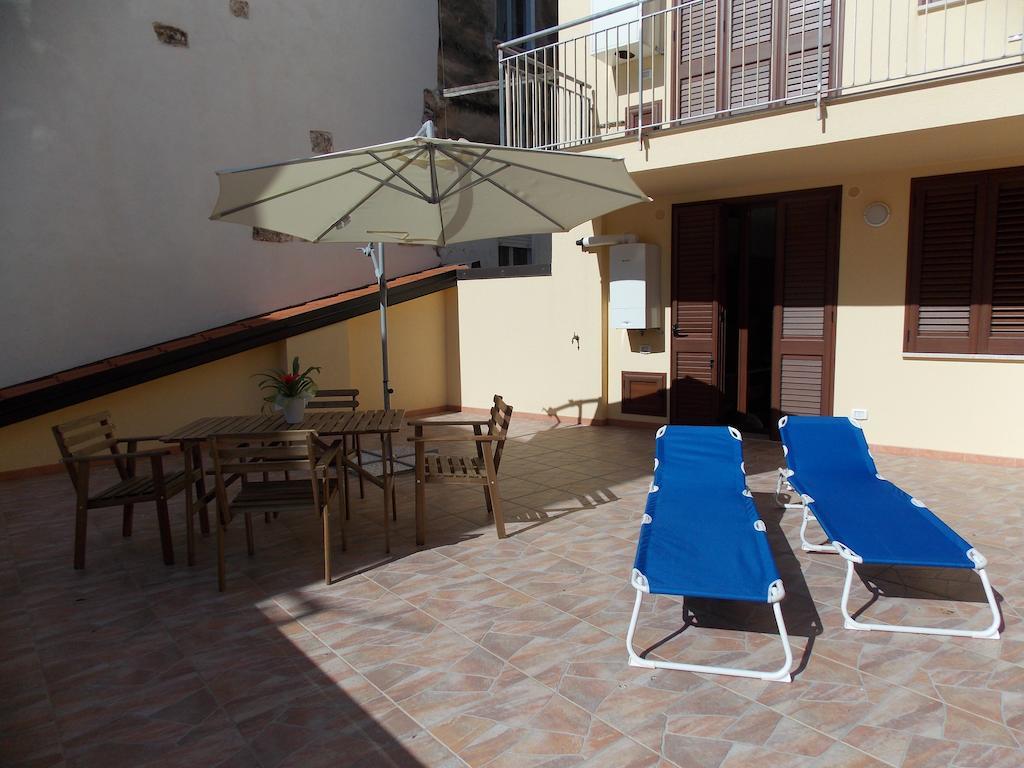One-Bedroom Apartment Terrace