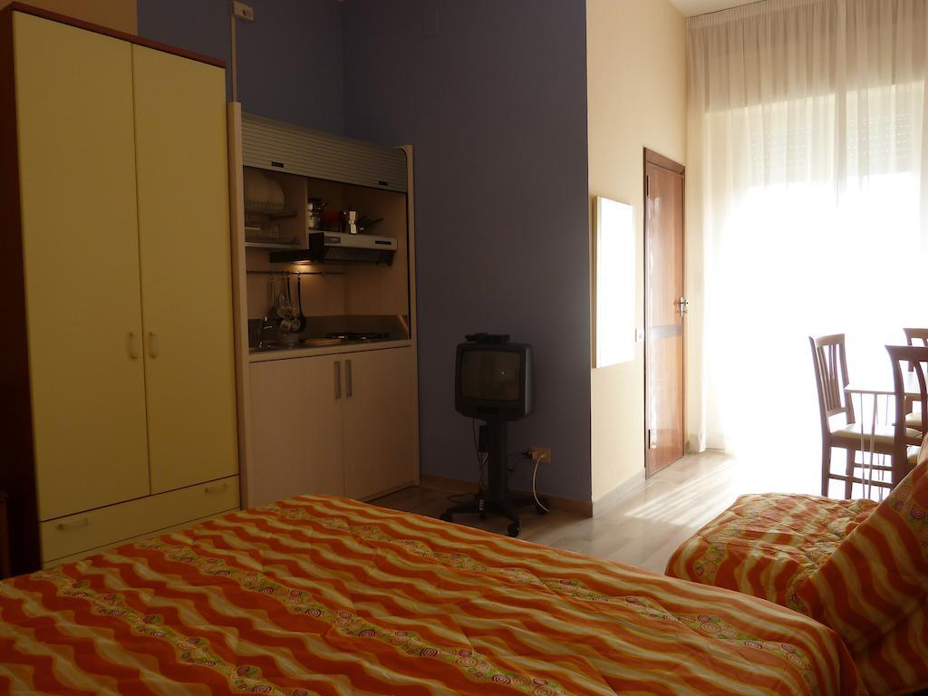 Monolocale con Balcone (3 Adulti)