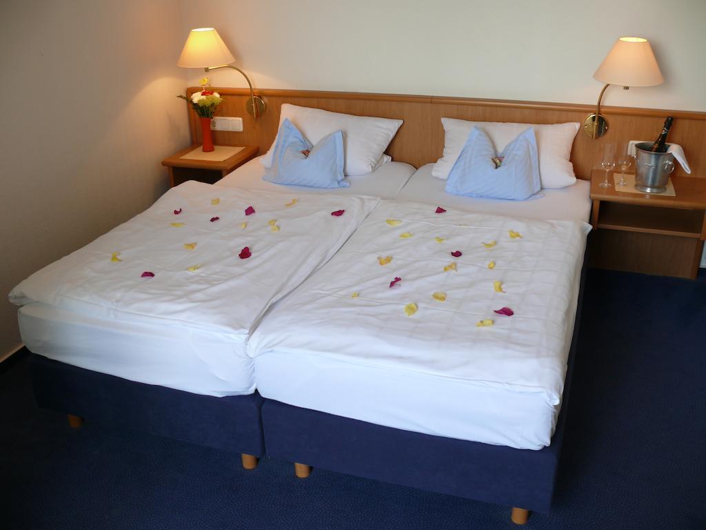 Doppelzimmer mit Balkon