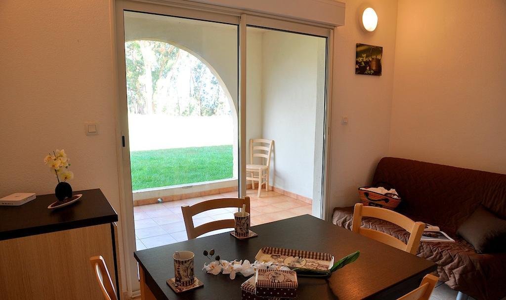 One-Bedroom Apartment,245578125:JPEG