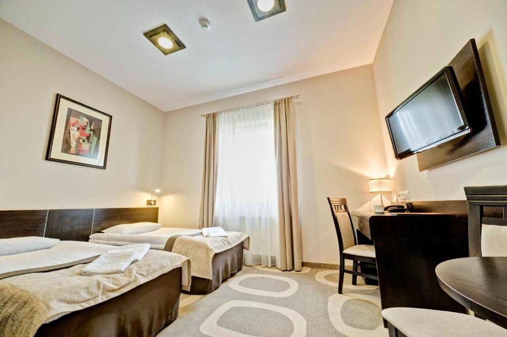 Standard Twin Room