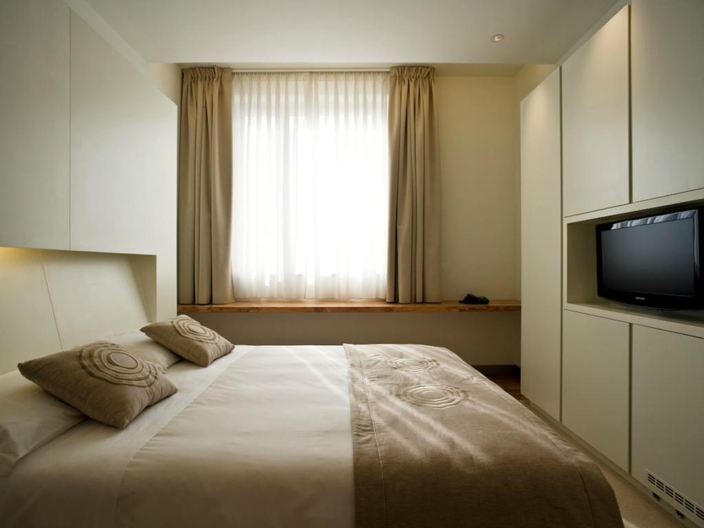 Standard Double or Twin Room,679961673:JPEG
