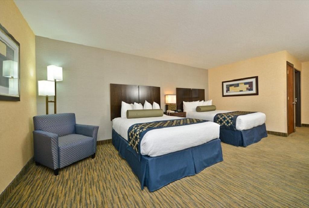 One-Bedroom Queen Suite with Sofa Bed - Non-Smoking